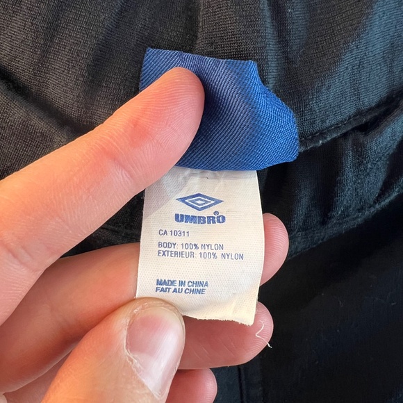 Vintage UMBRO Tearaway Pants - Size Medium - Adjustable Waist Size - Unisex/Rare - Picture 7 of 10